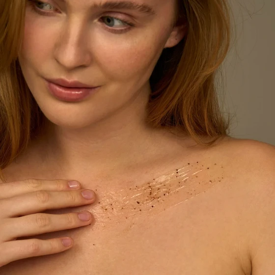 фото 2 Скраб для тіла Renewing Body Scrub Apeer
